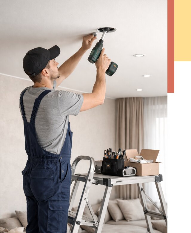 Установка и монтаж точечных светильников в натяжной потолок в Солнечногорске от 1873 руб. | ОТДЕЛОЧНИК-Слн